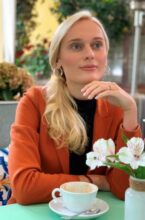 Agence matrimoniale rencontre de ANASTASSIA  femme russe de 30 ans